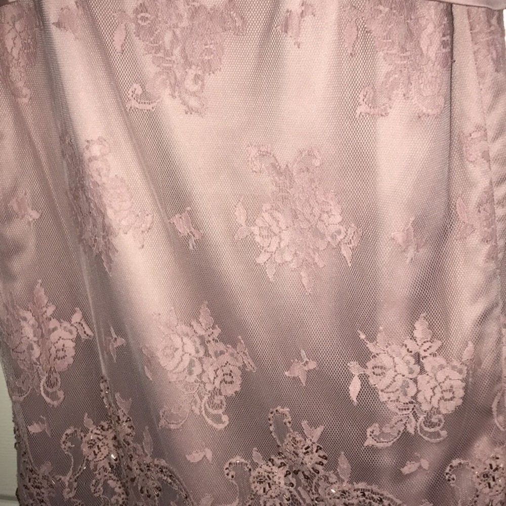 dress - Picture 2 of 5